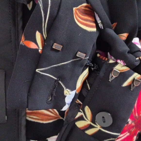 Express Ankle High Rise Black Floral Women's Size 00R Belt Tie Pre-owned - Picture 4 of 13